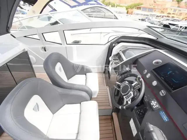 Fairline F Line 33