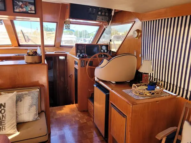 1988 Ocean 42 sedan bridge