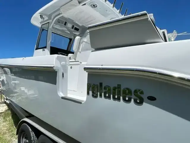 Everglades Boats 315 Center Console