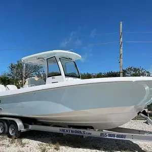 2024 Everglades Boats 285 CC