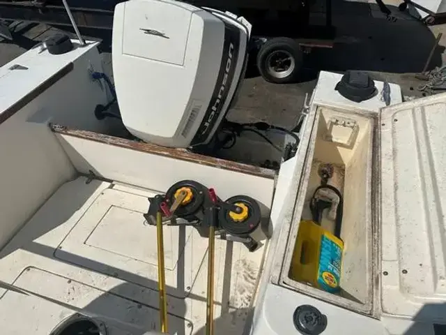 Mako 231 Center Console