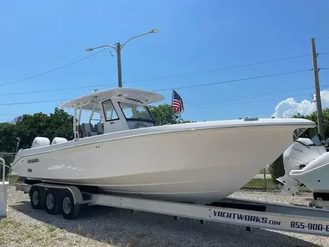 Everglades Boats 335 CC