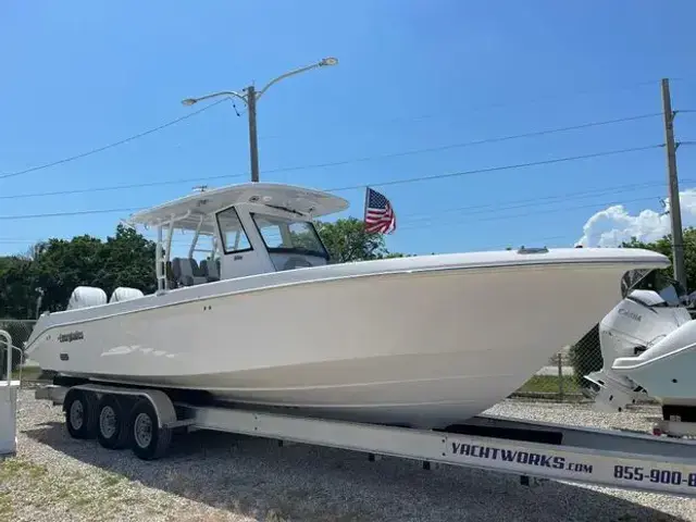 Everglades Boats 335 CC