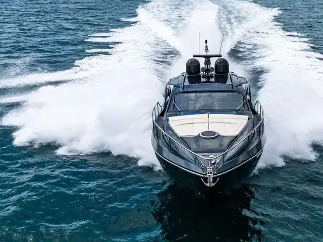 Pershing 54'