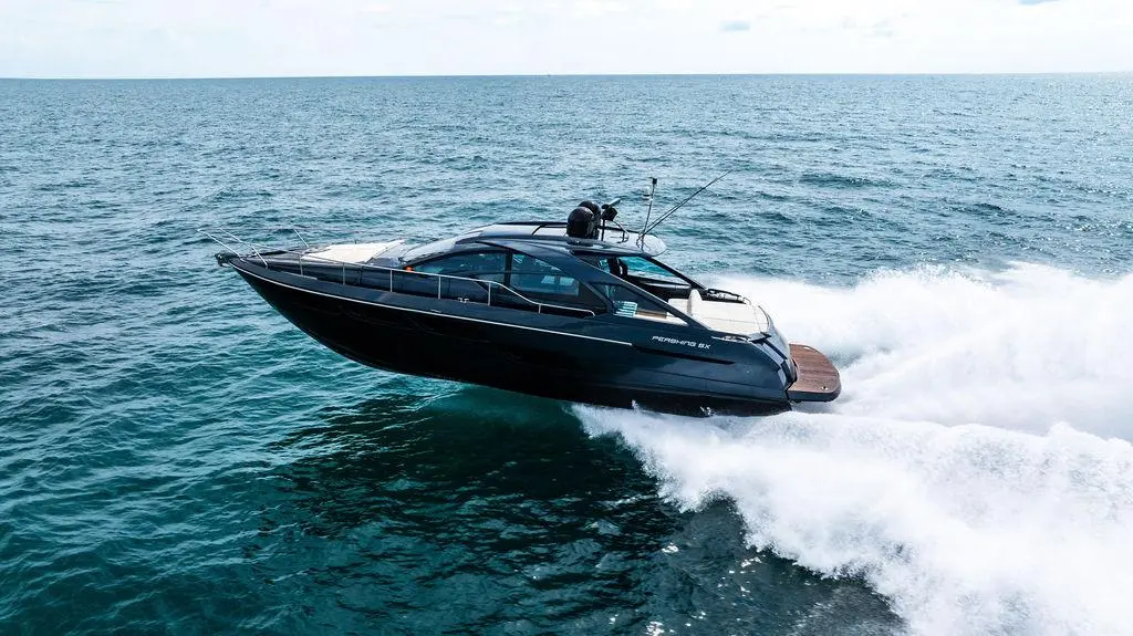 2018 Pershing 54'