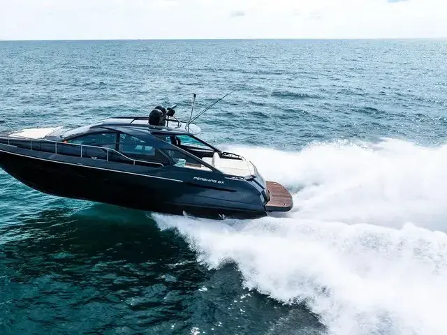 Pershing 54'