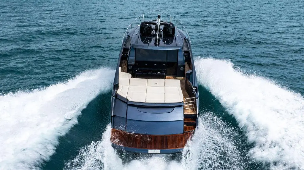 2018 Pershing 54'