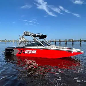 2009 Mastercraft Maristar 230