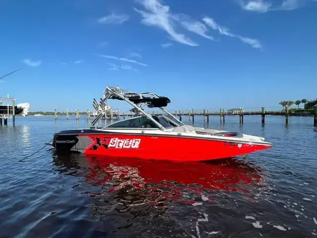 Mastercraft Maristar 230