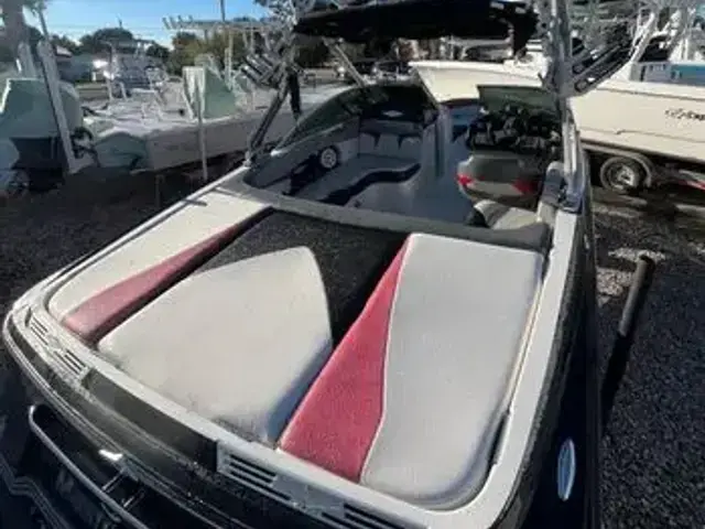 Mastercraft Maristar 230