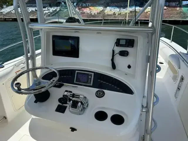 Boston Whaler 320 Outrage