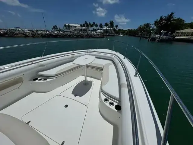 Boston Whaler 320 Outrage