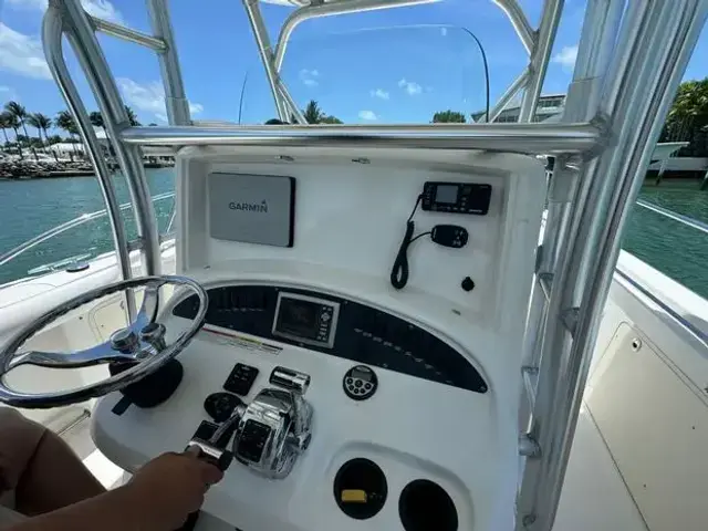 Boston Whaler 320 Outrage