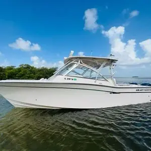 2014 Grady-White Freedom 335