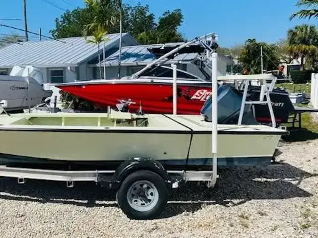 Maverick 18 Flats Boat