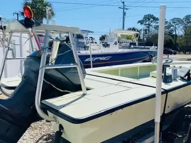 Maverick 18 Flats Boat