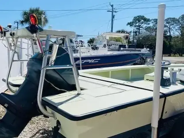 Maverick 18 Flats Boat