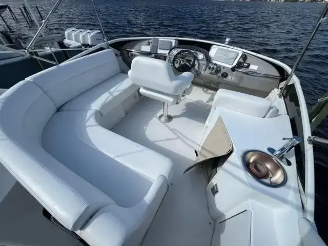 Carver 396 Motor Yacht