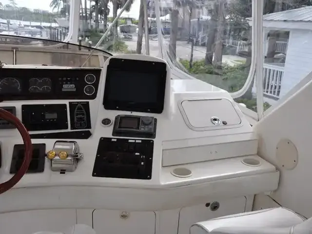 Sea Ray 480 Sedan Bridge