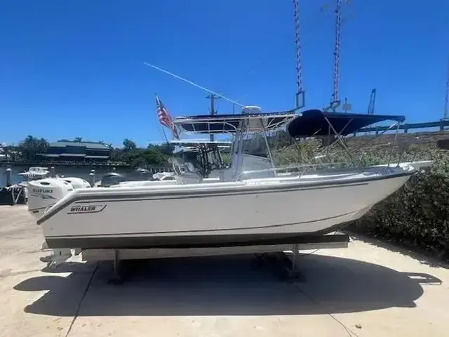 Boston Whaler 260 Outrage