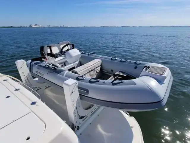 Sea Ray 52 Sedan Bridge