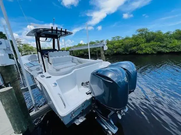 2020 Sea Hunt ultra 275 se