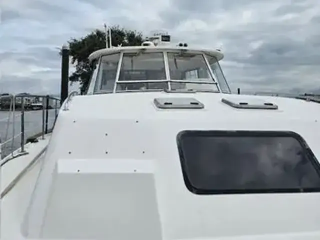 Endeavour Trawler Cat 38