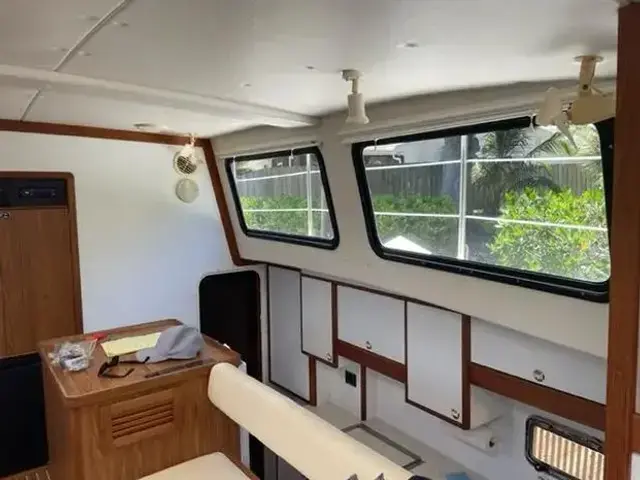 Endeavour Trawler Cat 38