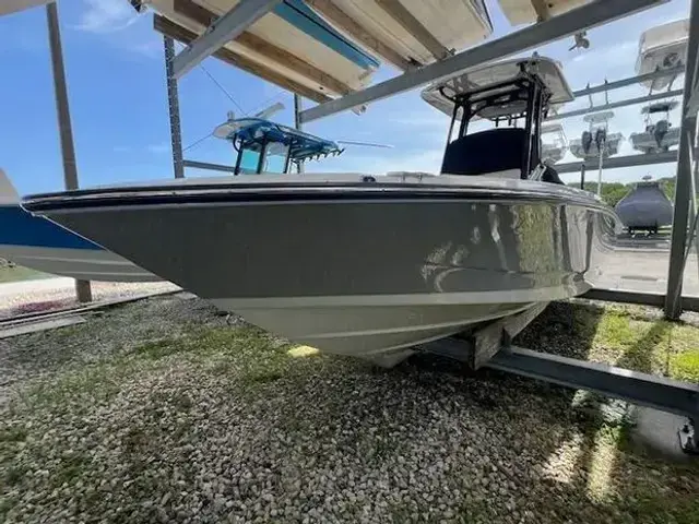 Boston Whaler 250 Dauntless