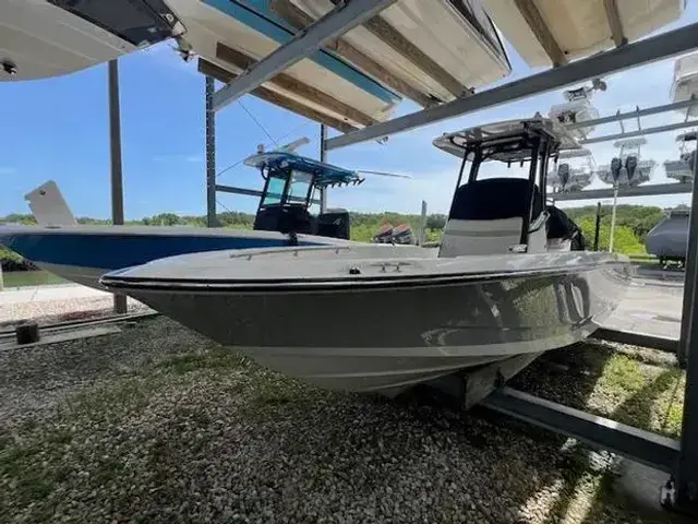 Boston Whaler 250 Dauntless