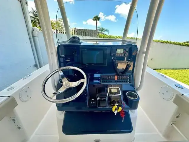 Pursuit C 238 Center Console