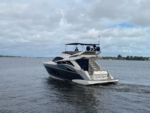 2017 Marquis 500 sport bridge