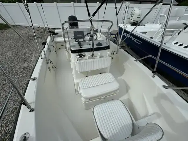 Boston Whaler 160 Dauntless