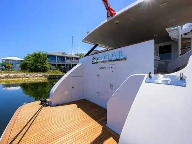 Broward 108 Raised Pilothouse