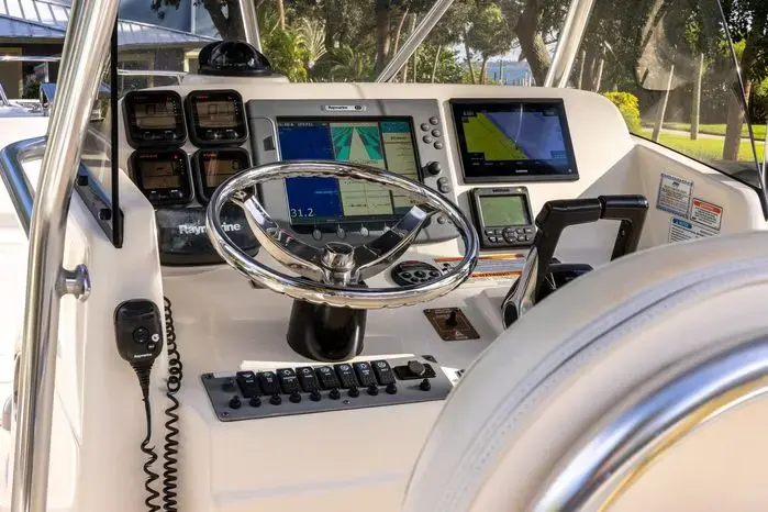 2007 Pursuit 280 center console