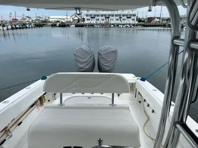 Spectre 34 Center Console