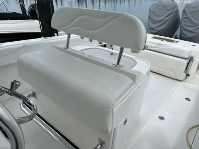 Spectre 34 Center Console