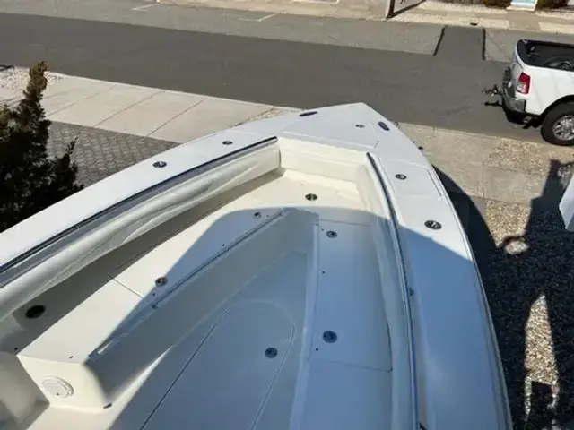 Spectre 34 Center Console