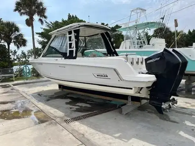 Boston Whaler 270 Vantage