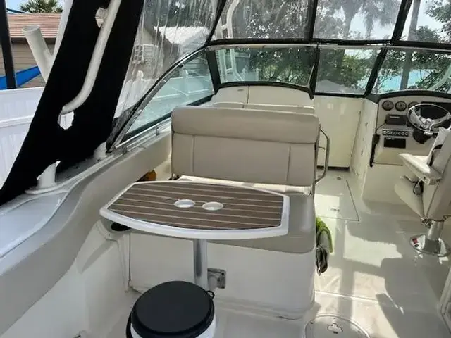 Boston Whaler 270 Vantage