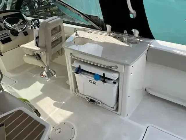 Boston Whaler 270 Vantage