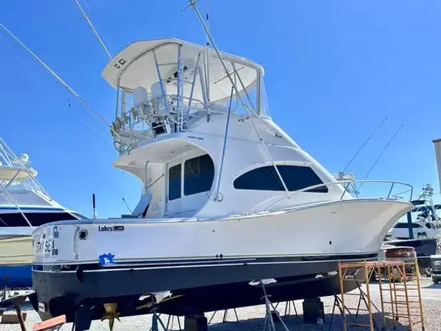 Luhrs 41 Convertible