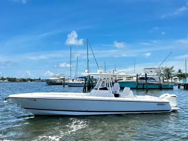 Intrepid 327 Center Console