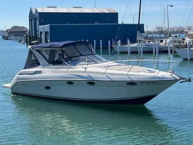 1999 Regal 322 commodore