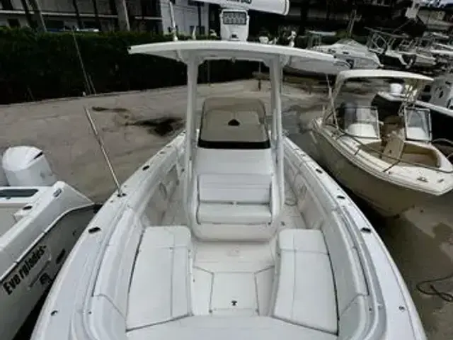 Intrepid 327 Center Console