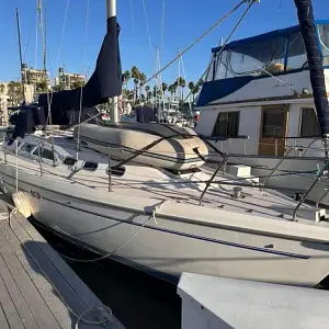 2001 Catalina 390