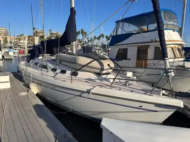 Catalina 390