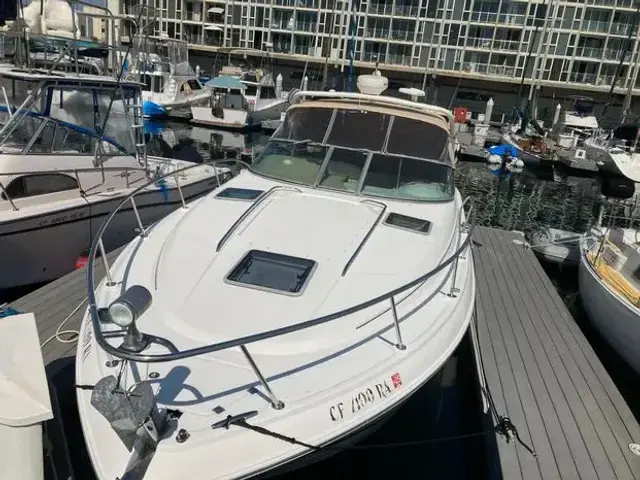 Chaparral 320 Signature