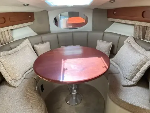 Chaparral 320 Signature