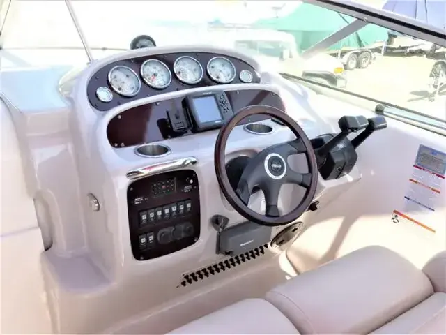 Chaparral 270 Signature